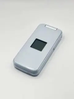 docomo らくらくホン F-01M ホワイト　本体＋卓上ホルダーのサムネイル