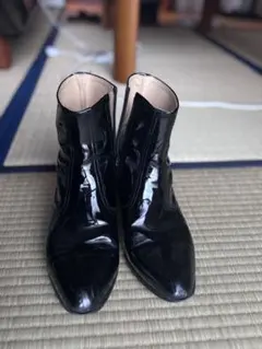 黒のサイドゴアブーツ