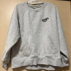 グレー 長袖トレーナー フロントポケット付き