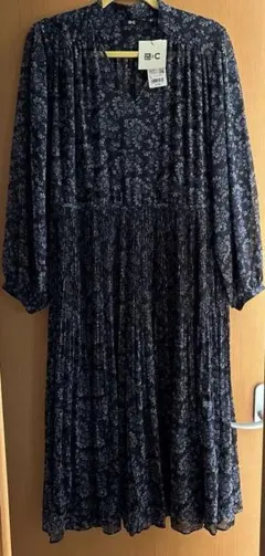 ユニクロ　シフォンプリーツワンピース