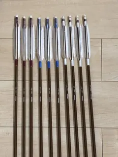 弓道 8本セット wenew8020BC カーボン矢 黒鷲尾羽 染め - メルカリ