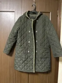 オリーブグリーン キルティングジャケット フード付き