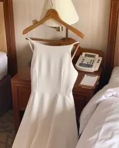 ウエディングドレス　サテンドレス　シンプル　大人っぽい　結婚式　ロング