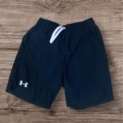 Under Armour 黒 ハーフパンツ 160cm