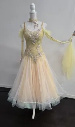 Item thumbnail for item 518001c6-3fbf-4913-a373-6e42485ab36b