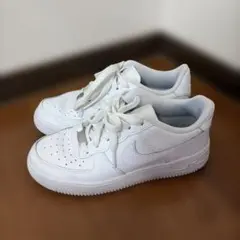 Nike Air Force 1 ホワイト スニーカー