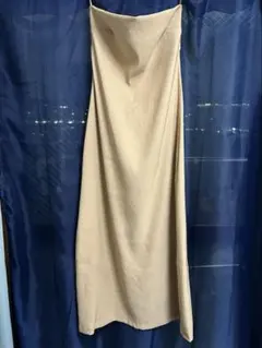 ZARA（ザラ）ベージュベアトップワンピース