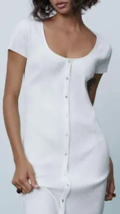 ZARA ボタン付きミディ丈リブワンピース Mリブ編みホワイトシャツワンピース