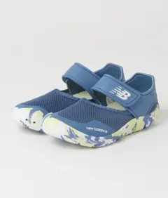 ニューバランス　サンダル　19.5