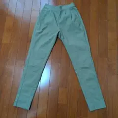 Bou Jeloud HAKIYASEパンツ カーキ