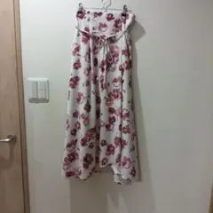 フレアロングスカート 花柄 ホワイト