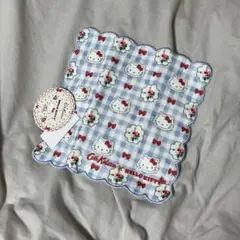CathKidston×HelloKitty スカラップタオルハンカチ とポーチ CathKidston×HelloKitty スカラップタオルハンカチ Pink - メルカリ