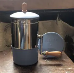 【希少】イタリア製 チーズおろし器 チーズグレーター チーズ削り器 即日発送可能のサムネイル