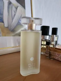 ほぼ未使用 50ml エスティローダー ピュアホワイトリネン - メルカリ