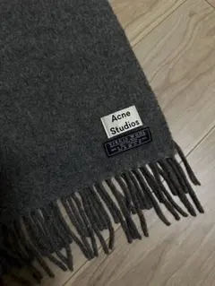 Acne Studios マフラーのサムネイル