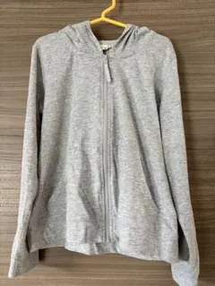 薄手パーカー　グレー　キッズ