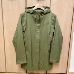 マウンテンパーカー