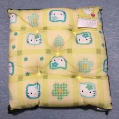 ハローキティ　シートクッション　座布団