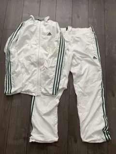 adidas ナイロン　好配色　Mサイズ　セットアップ　万国旗タグ　ホワイト