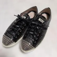miu miu スタッズ スニーカー ブラックのサムネイル