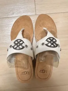 UGG ケンレイスライドサンダル ミュール ホワイト 25cm - メルカリ