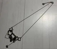 axes femme 額縁×蝶ネックレスのサムネイル