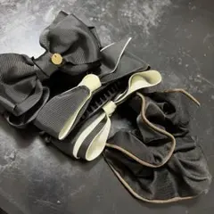 リボン付きヘアクリップとシュシュセット