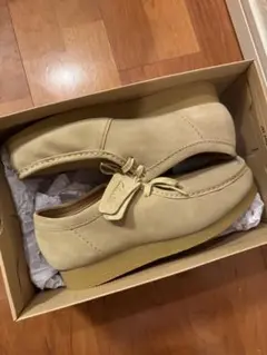 Clarks ワラビー ベージュ スエードのサムネイル