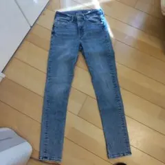 H&M スキニーデニム US20