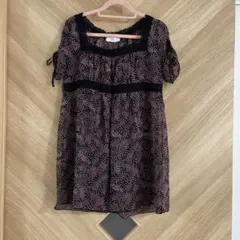 ❤️未使用　オンワード樫山　半袖チュニック　小花柄　　Ｍサイズ