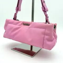 【GANNI】 ガニー ピロー ナイロン ショルダーバッグ ピンク シルバーロゴのサムネイル