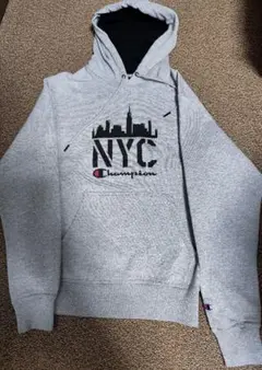 【美品】Champion チャンピオン パーカー NYCロゴ グレー Lサイズ