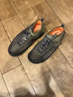 KEEN キーン スニーカーサンダル編み込みのサムネイル