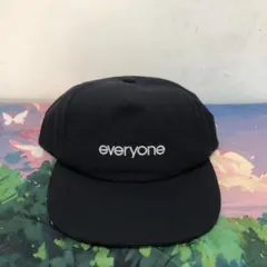 everyoneエブリワン ロゴキャップ ネイビー - メルカリ
