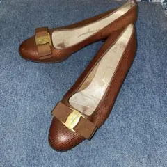 イタリア製ヴィンテージ【サルヴァトーレ・フェラガモ】レザーリボンパンプス 古着