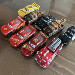 トミカ カーズ ミニカー 8台セットのサムネイル
