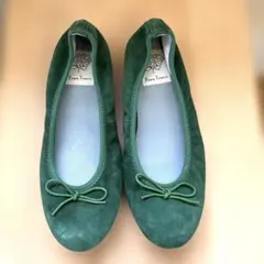 Item thumbnail for item 23e2720d-3d17-4bfb-8ffa-0a2ad6484695