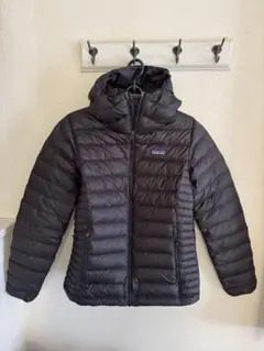 2025年最新】パタゴニア ダウンセーターフーディ レディースの人気