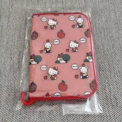 ファミリア×キティちゃん コラボ マルチケース(母子手帳) - メルカリ