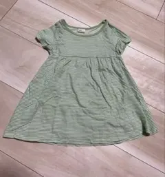 緑のストライプ 半袖フレアスリーブ ワンピース　9-12m