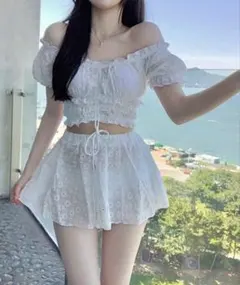 総レースオフショルダートップス＆フレアスカート　2点セットスイムウェア