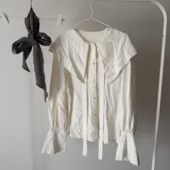 ADAM ET ROPE アイボリー長袖シャツ