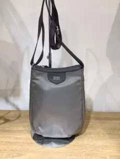 NINA RICCI ショルダーバッグ グレー　日本製のサムネイル