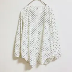 【大人かわいい】ドット柄ブラウス 白×黒／長袖・ゆったりシルエット Fサイズ