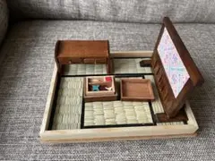 ミニチュア　引き出し付きテーブル