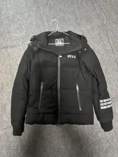 RTEG ブラック ダウンジャケット フード付き