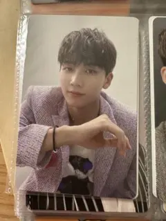 ジョンハン　舞い落ちる花びら　トレカ