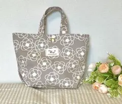 カメリア柄トートバッグ