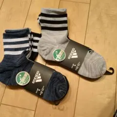 新品☆adidas ストライプソックス 6足　23-25cm