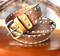 美品✨希少　デザイン✨カーボーイ　ウエスタン　レザーベルト　アメリカ製　型押し